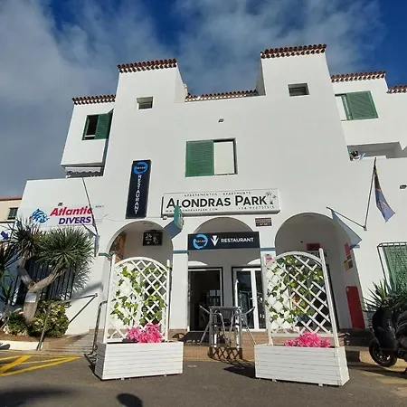 Apartment South Tenerife 2 Bedrooms With Sunny Terrace And Amazing Views To Teide And Pool