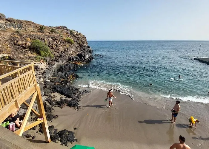 South Tenerife 2 Bedrooms With Sunny Terrace And Amazing Views To Teide And Pool Costa Del Silencio