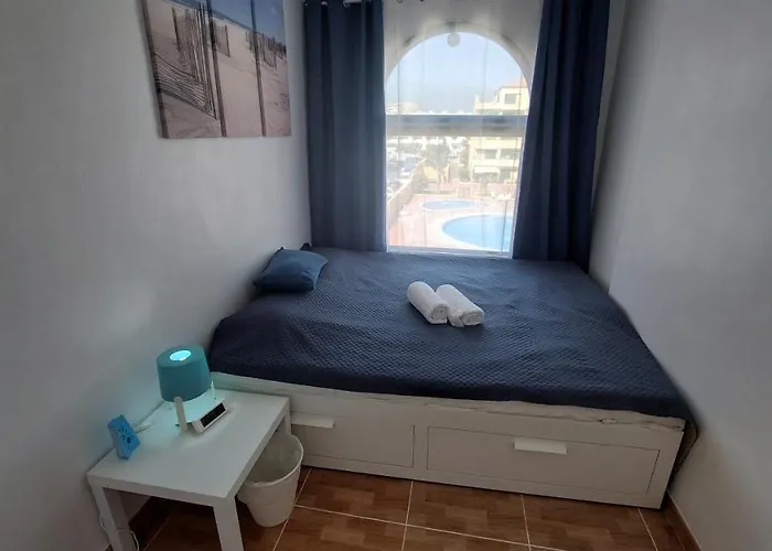 South Tenerife 2 Bedrooms With Sunny Terrace And Amazing Views To Teide And Pool Apartament