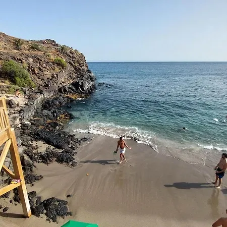 South Tenerife 2 Bedrooms With Sunny Terrace And Amazing Views To Teide And Pool 코스타델실렌시오