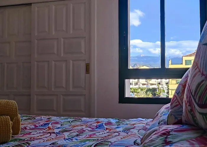 South Tenerife 2 Bedrooms With Sunny Terrace And Amazing Views To Teide And Pool Costa del Silencio